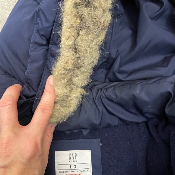 Kids (girls) winter parka, Gap, smoke free home - slightly damaged - Picture 3 of 4